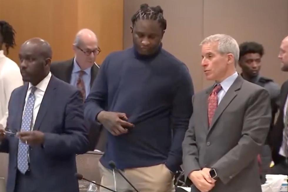 What Is the Mysterious Item Under Young Thug's Sweater in Court?